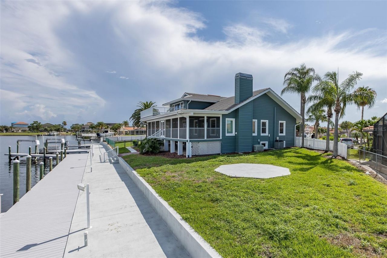 3150 Trident Terrace, New Port Richey, FL 34652 Photo