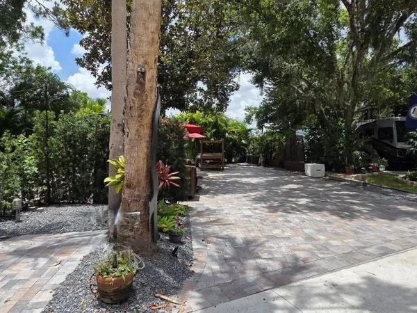 127 STALLION LANE, RIVER RANCH, FL 33867