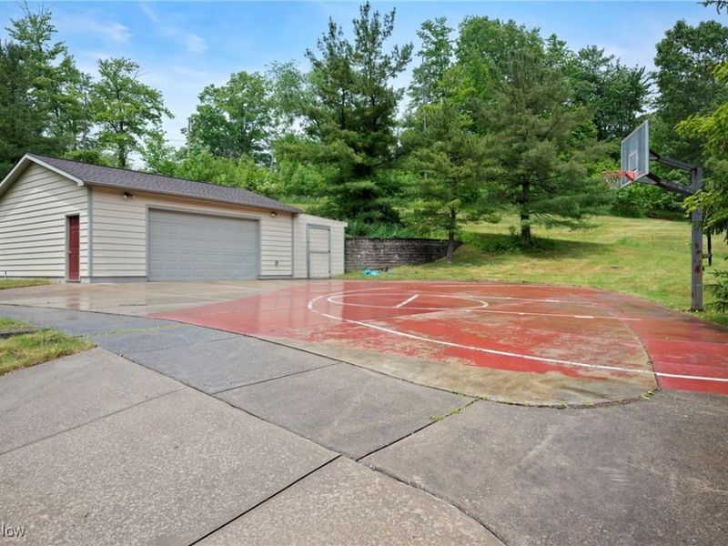 769 Village Trail, Gates Mills, OH 44040 Photo 45