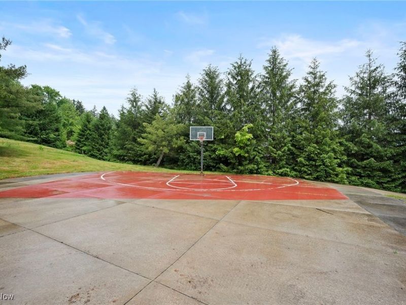 769 Village Trail, Gates Mills, OH 44040 Photo 46