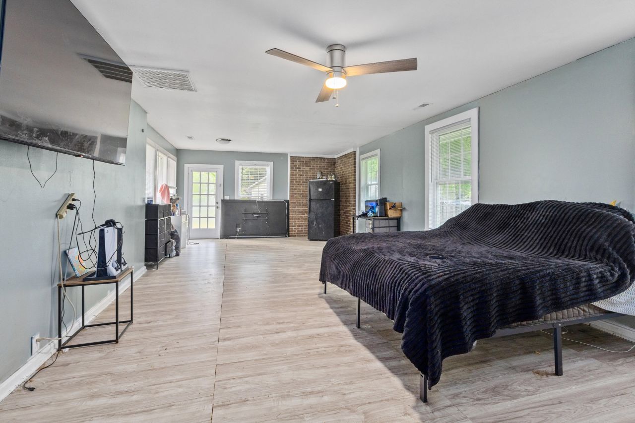 245 Lake Drive Photo 20