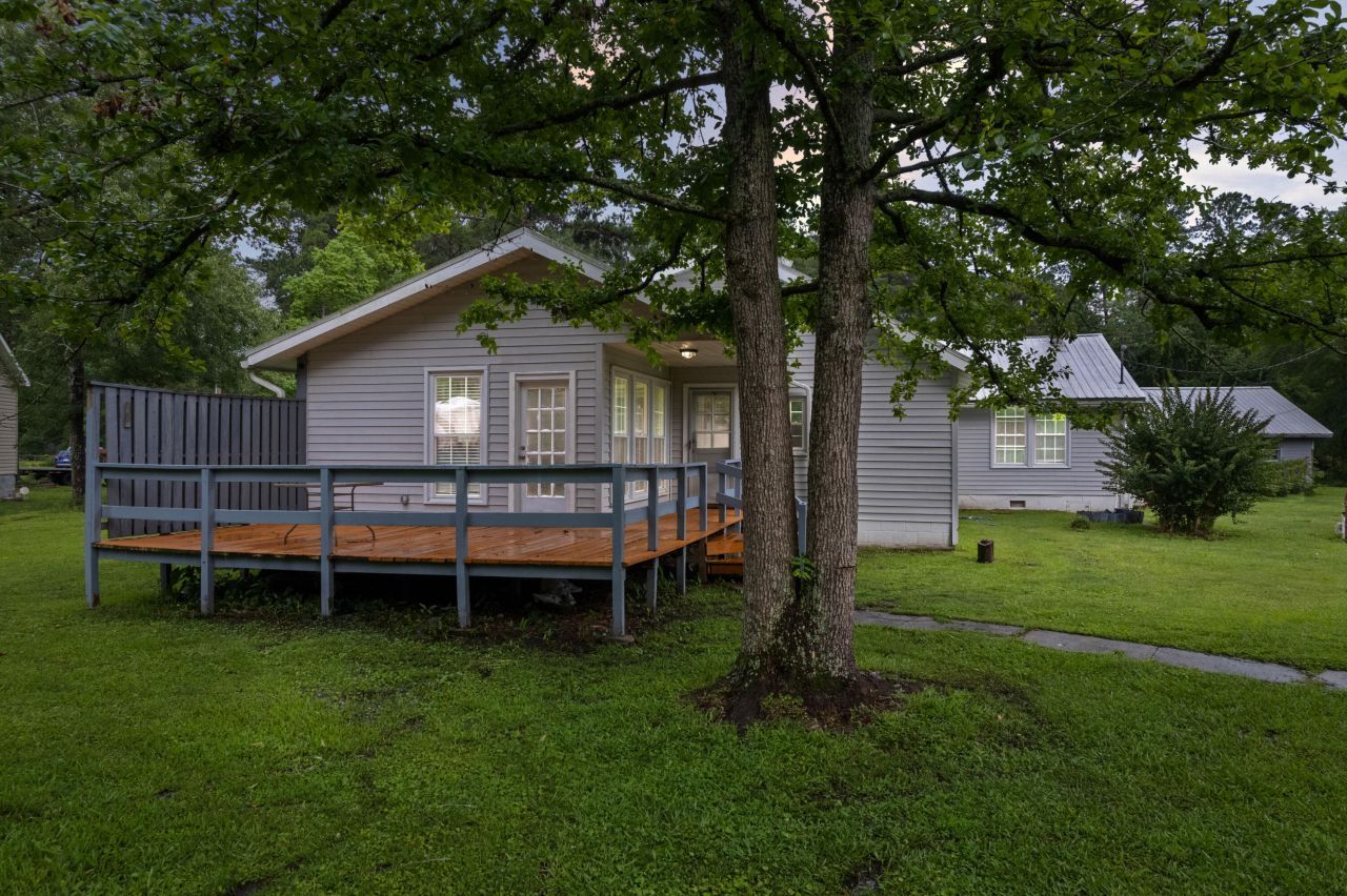 245 Lake Drive Photo 23