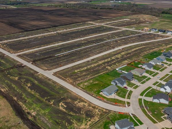 511 Wildflower Drive, Huxley, IA 50124