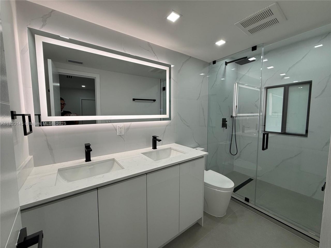 1125 NW 37th St, Miami, FL 33127 Photo