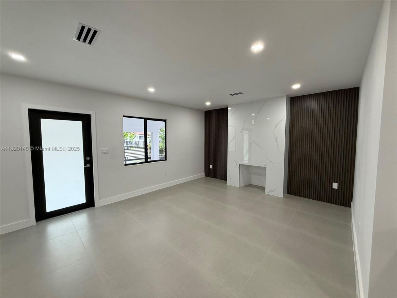 1125 NW 37th St, Miami, FL 33127 Photo