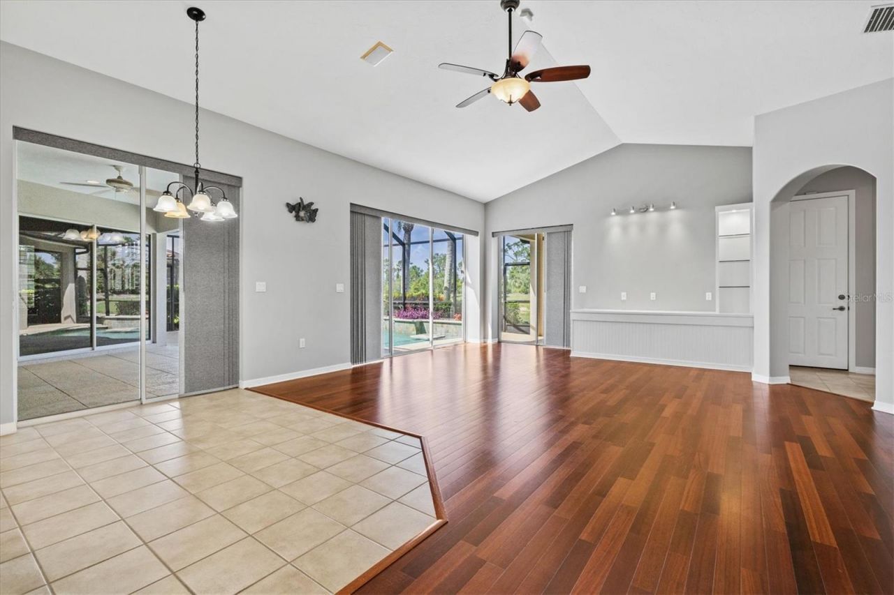 8930 Bloomfield Blvd, Sarasota, FL 34238 Photo