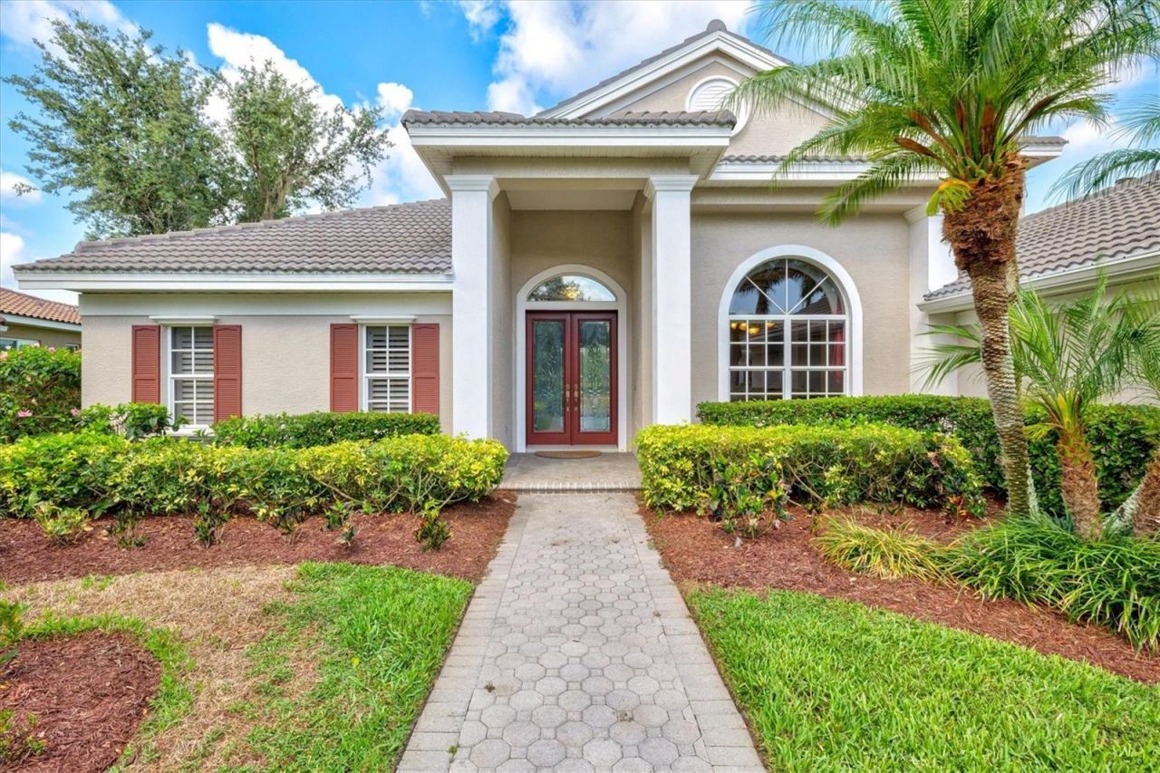 8930 Bloomfield Blvd, Sarasota, FL 34238 Photo