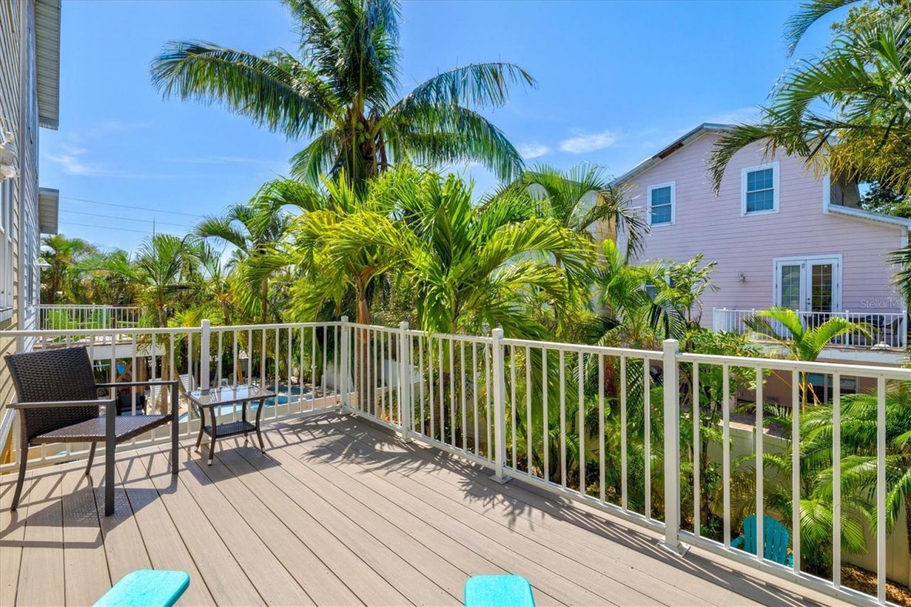 145 50th St, Holmes Beach, FL 34217 Photo