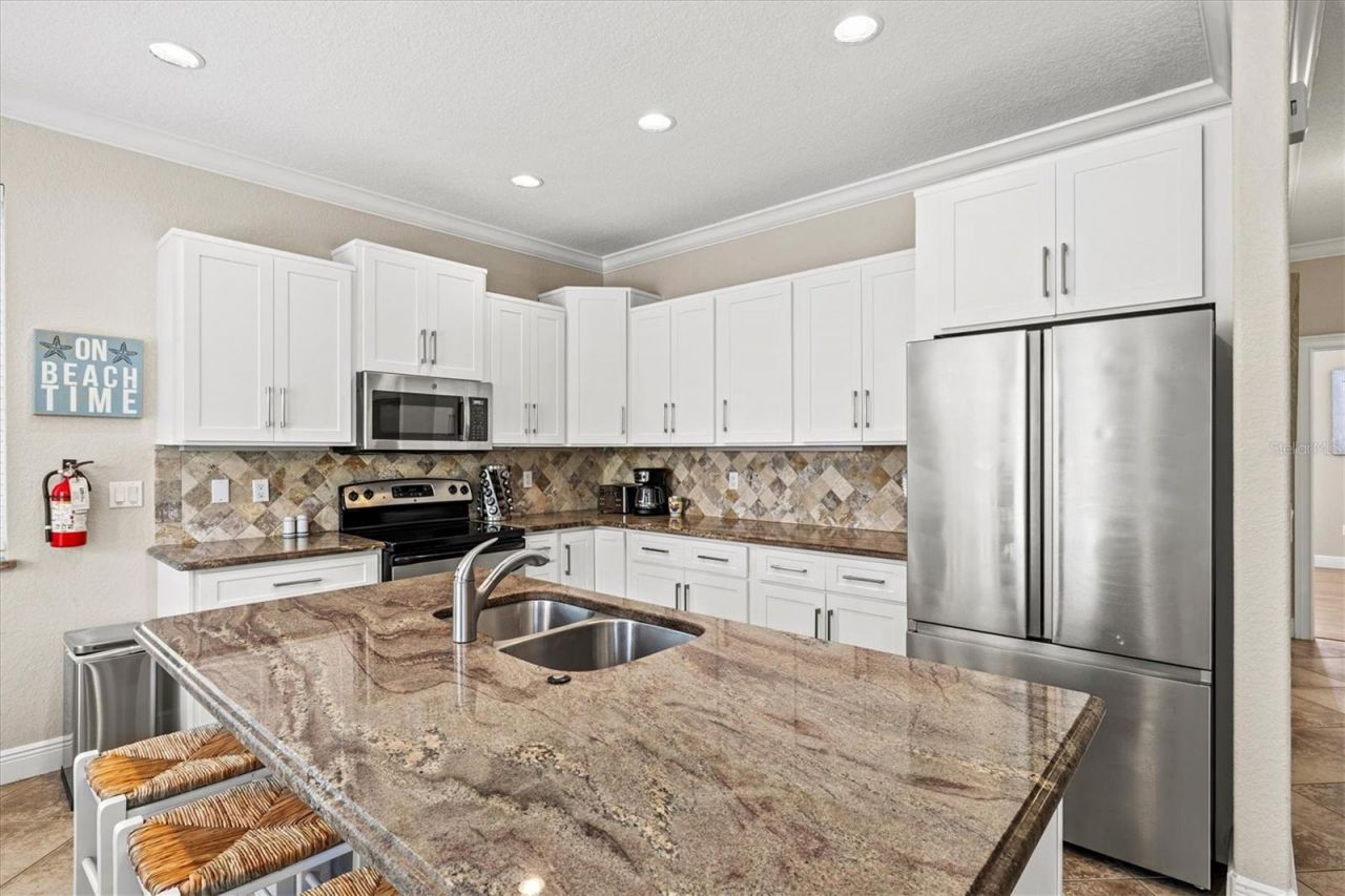 145 50th St, Holmes Beach, FL 34217 Photo