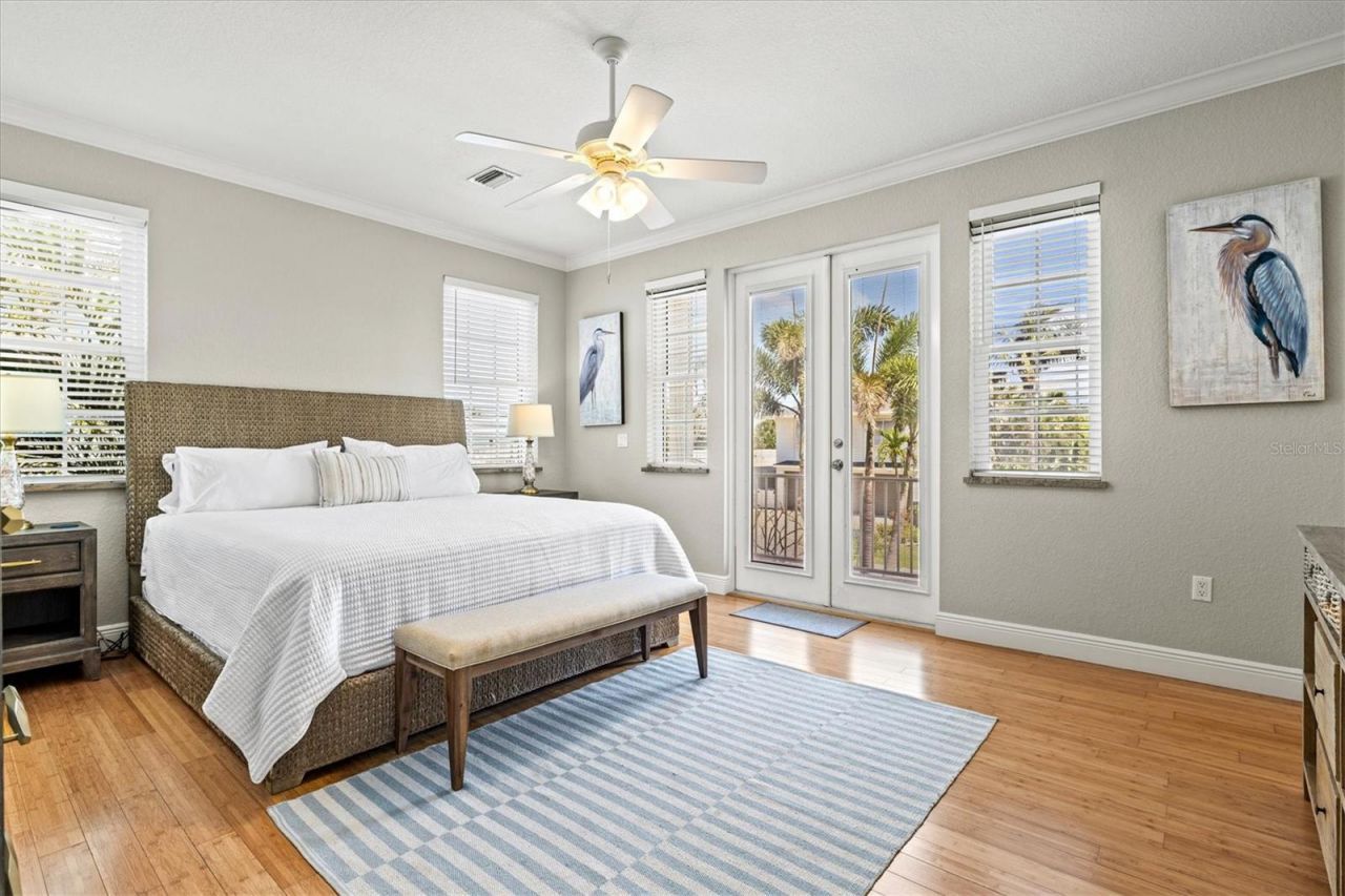 145 50th St, Holmes Beach, FL 34217 Photo