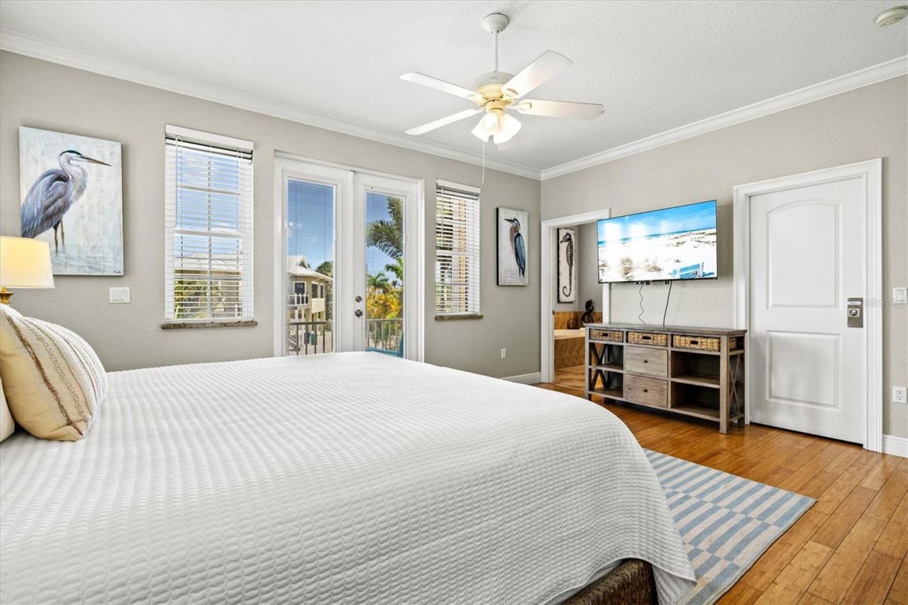 145 50th St, Holmes Beach, FL 34217 Photo