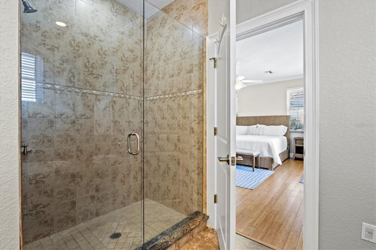 145 50th St, Holmes Beach, FL 34217 Photo