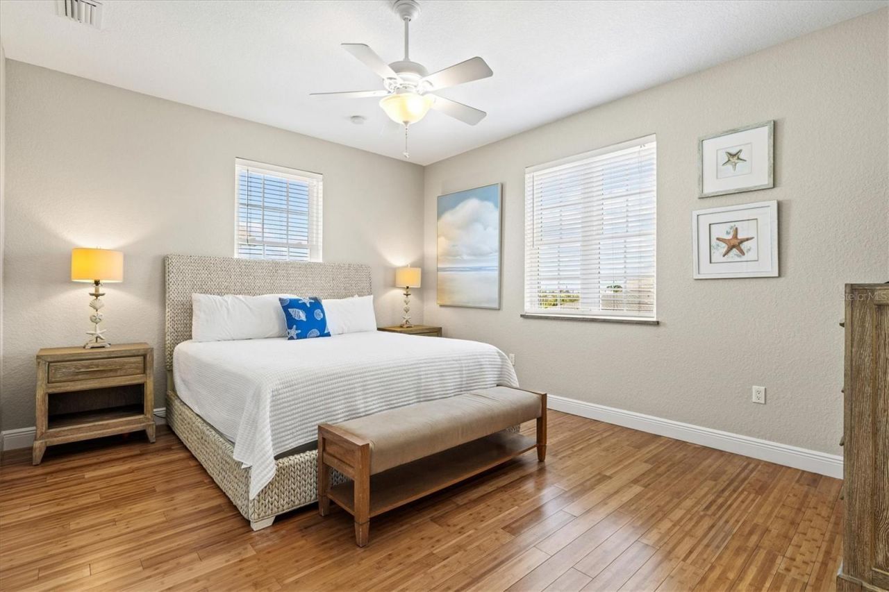 145 50th St, Holmes Beach, FL 34217 Photo