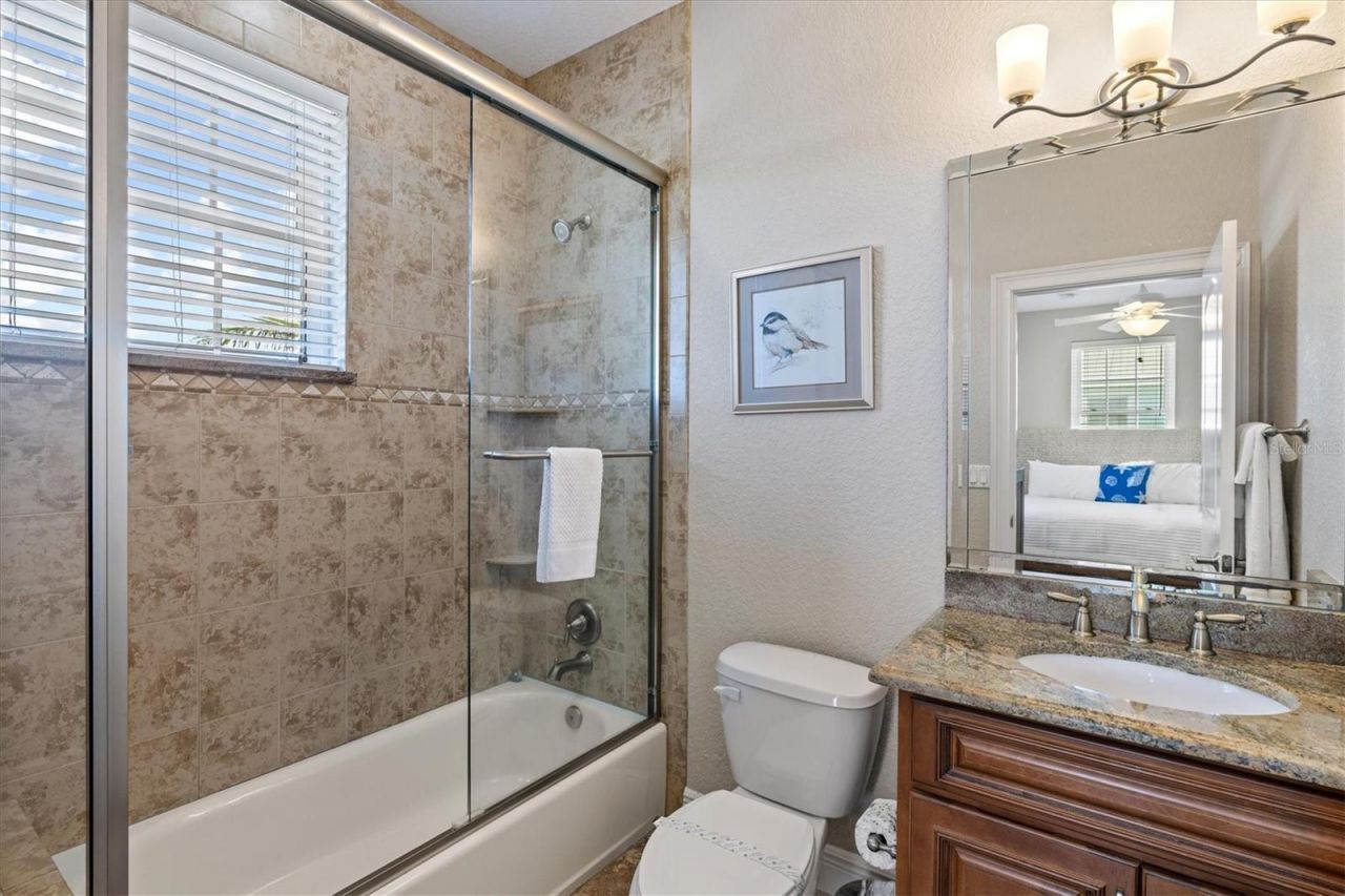 145 50th St, Holmes Beach, FL 34217 Photo