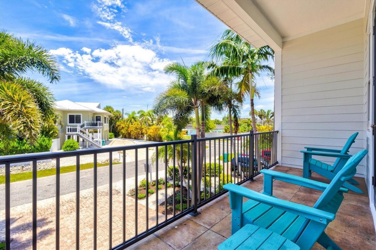 145 50th St, Holmes Beach, FL 34217 Photo