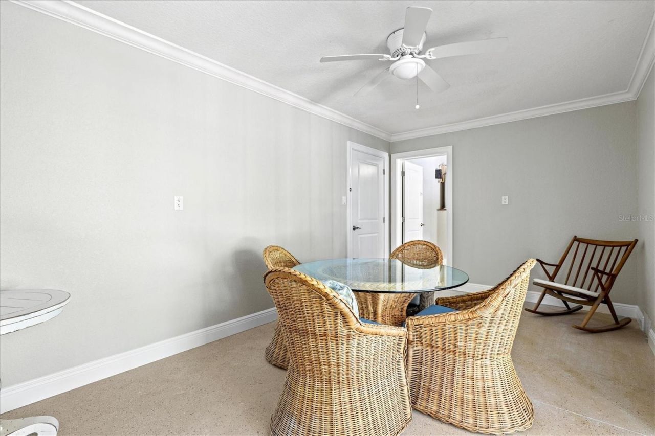 145 50th St, Holmes Beach, FL 34217 Photo