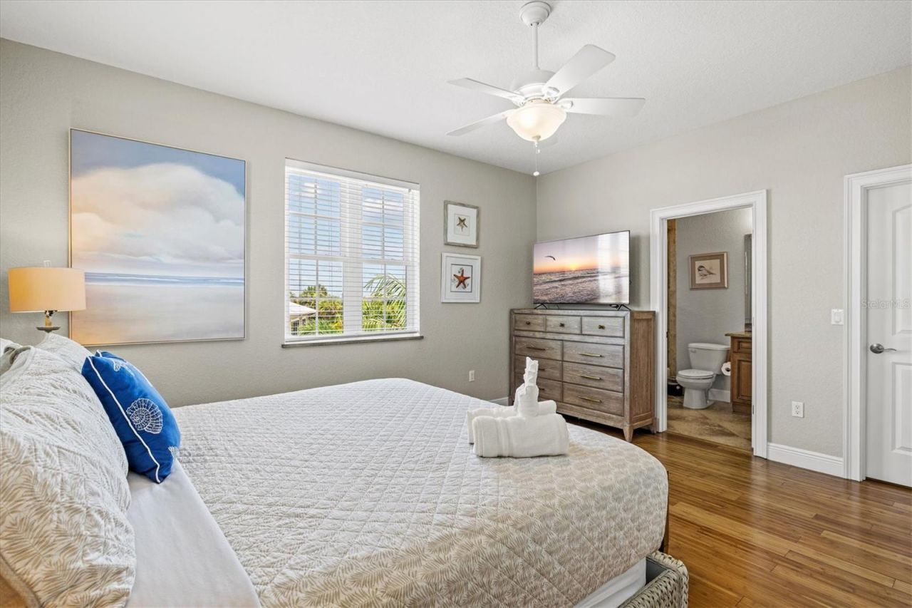 145 50th St, Holmes Beach, FL 34217 Photo