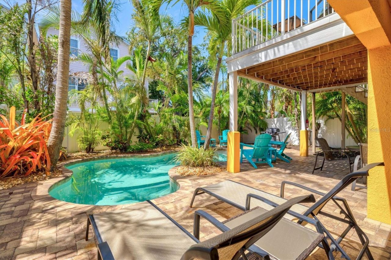 145 50th St, Holmes Beach, FL 34217 Photo