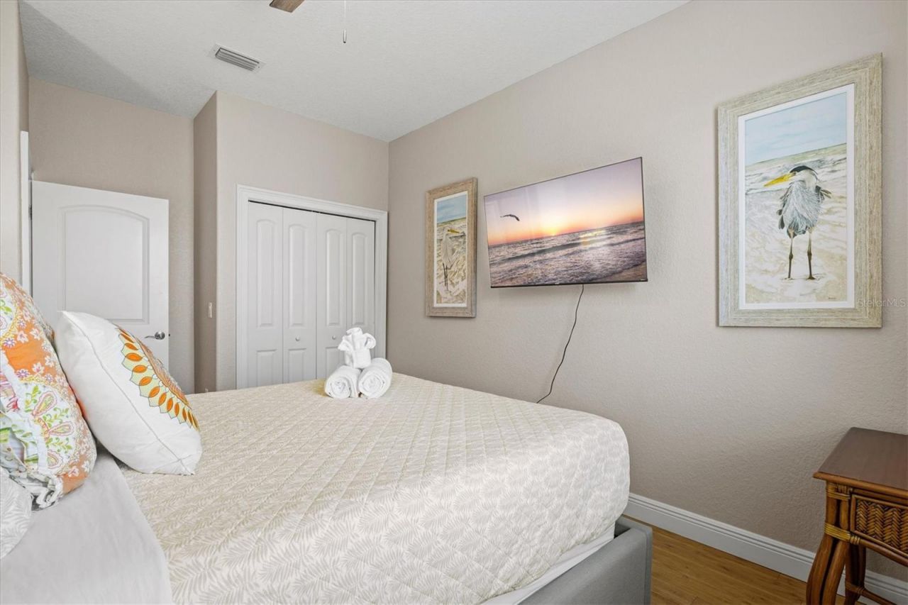 145 50th St, Holmes Beach, FL 34217 Photo