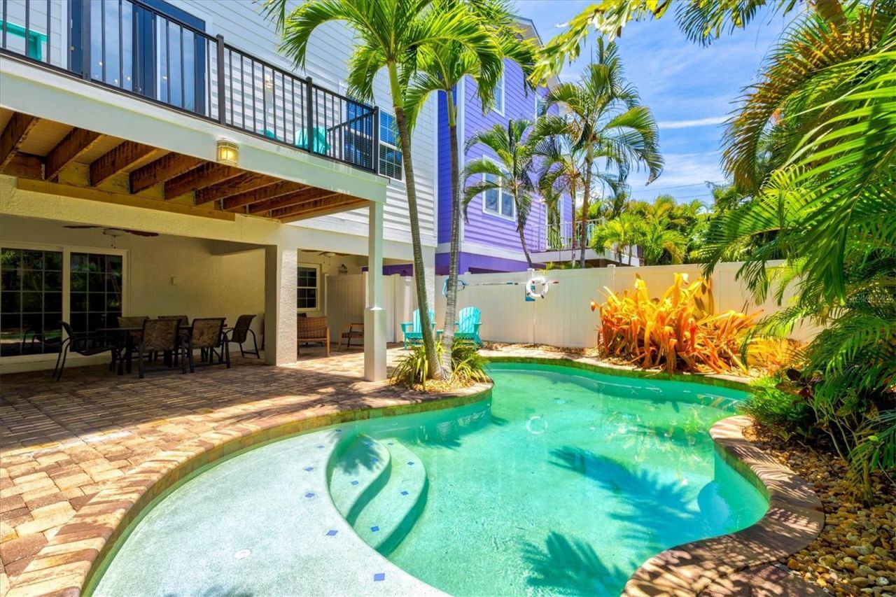 145 50th St, Holmes Beach, FL 34217 Photo