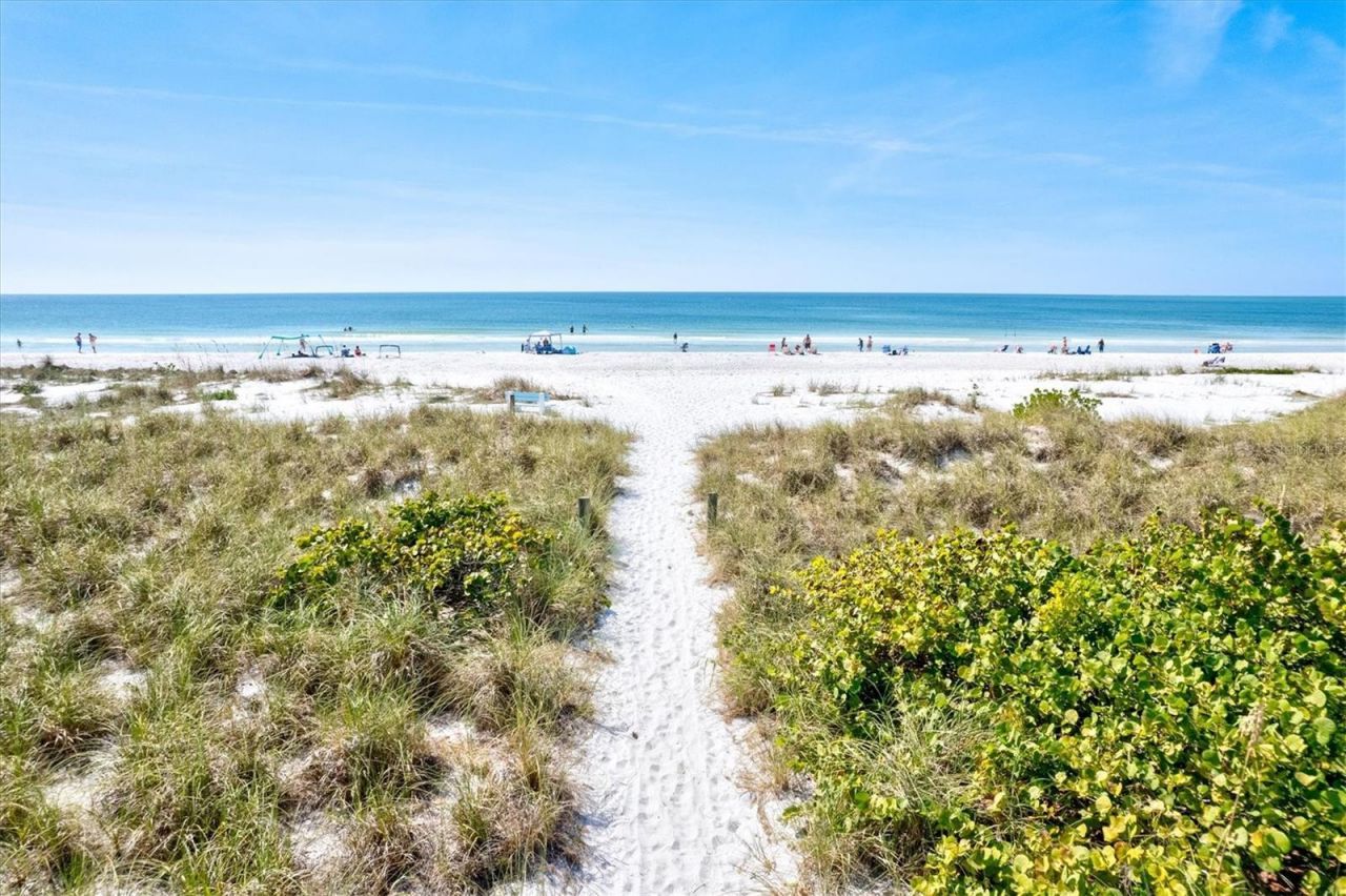 145 50th St, Holmes Beach, FL 34217 Photo