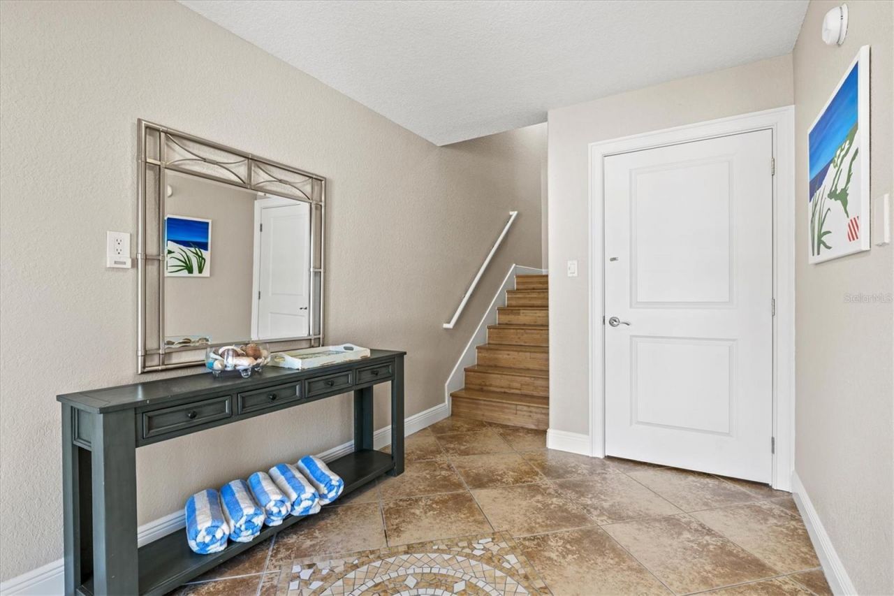145 50th St, Holmes Beach, FL 34217 Photo