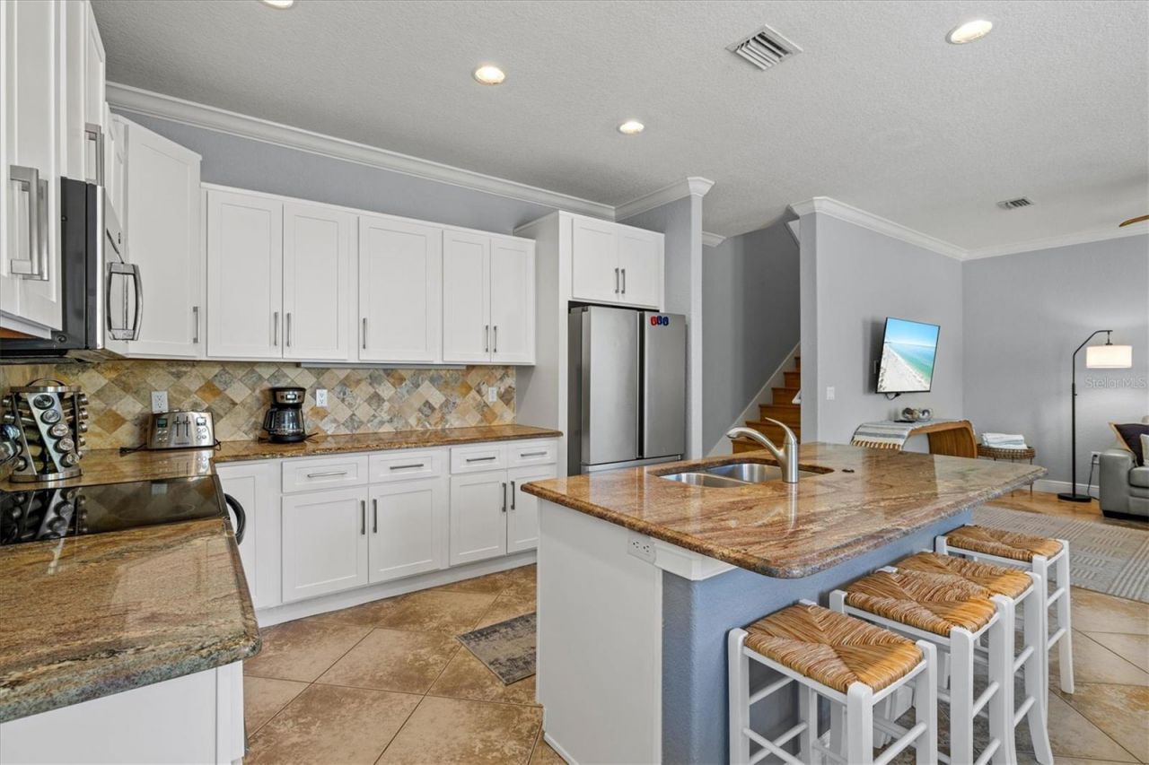 145 50th St, Holmes Beach, FL 34217 Photo