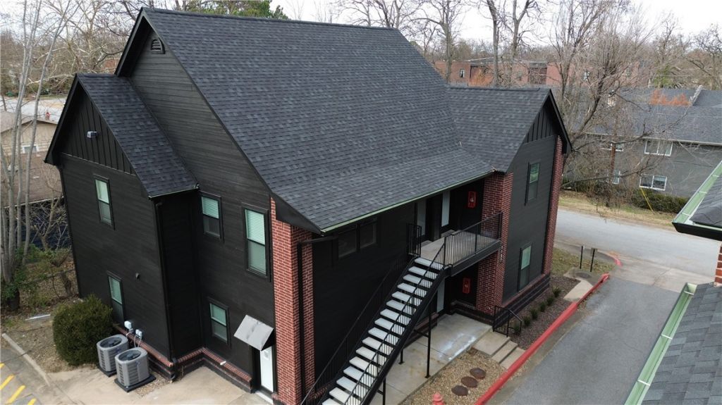 1137 N Leverett Avenue, Unit 101, Fayetteville, AR 72703 Main Photo