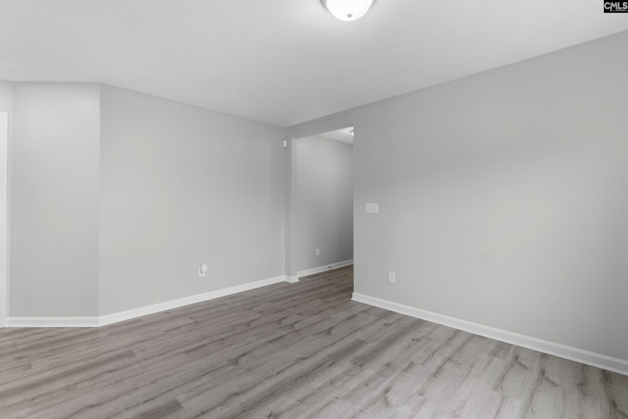 465 Vanburen Court Photo 10