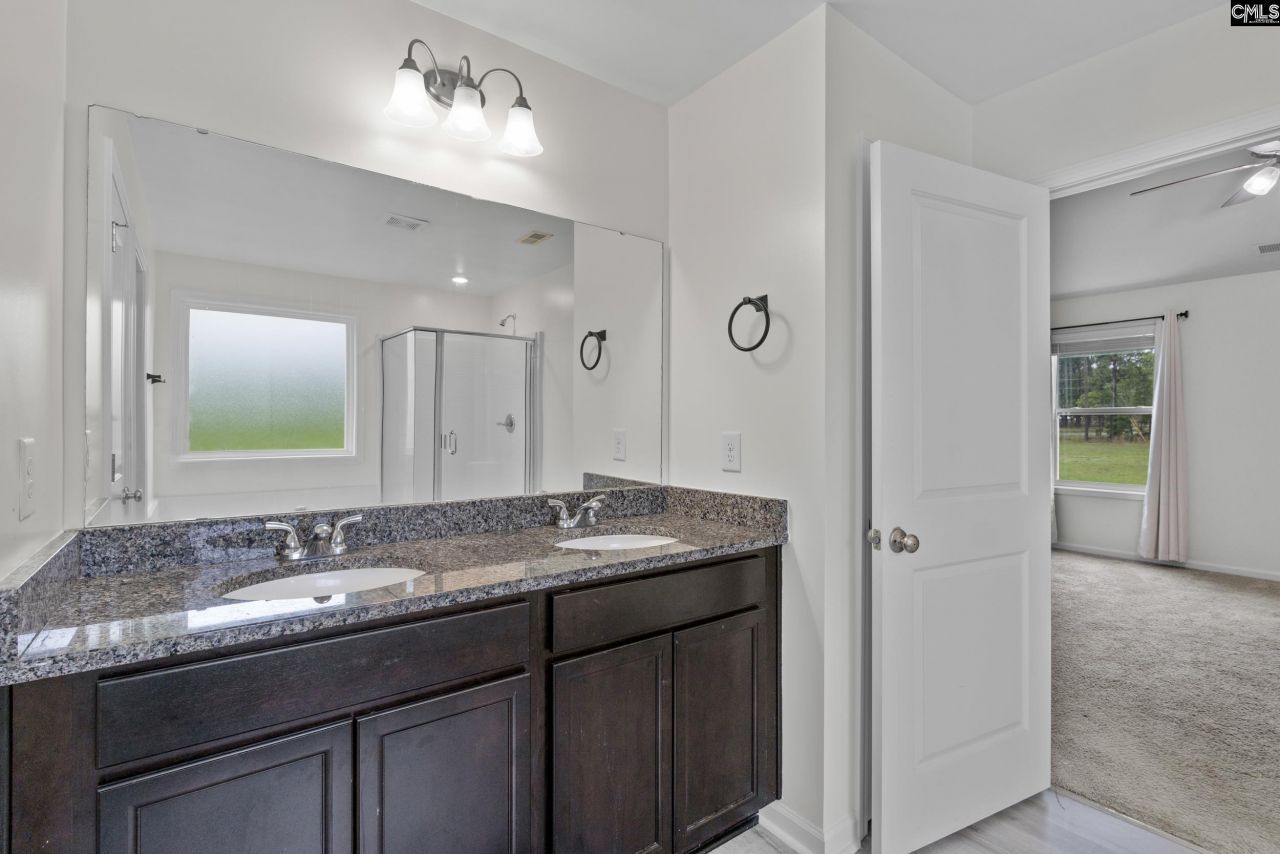 465 Vanburen Court Photo 17