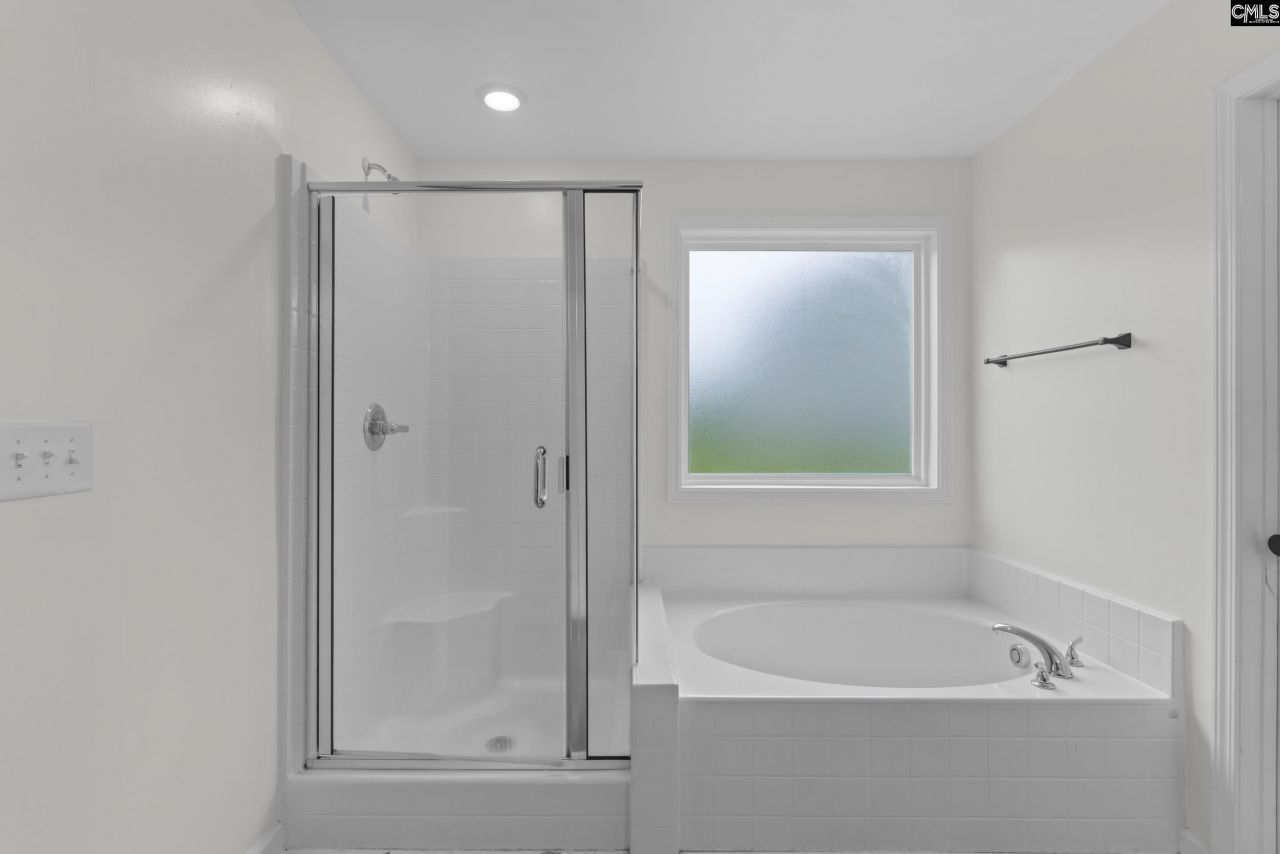 465 Vanburen Court Photo 18