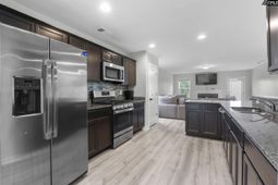 465 Vanburen Court photo 4