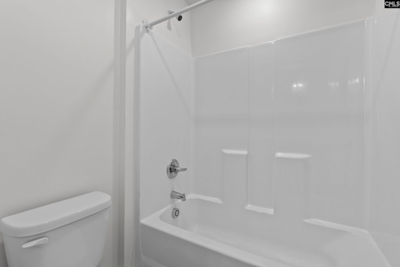 465 Vanburen Court Photo 32