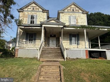 2374 MAPLE AVENUE, BUENA VISTA, VA 24416