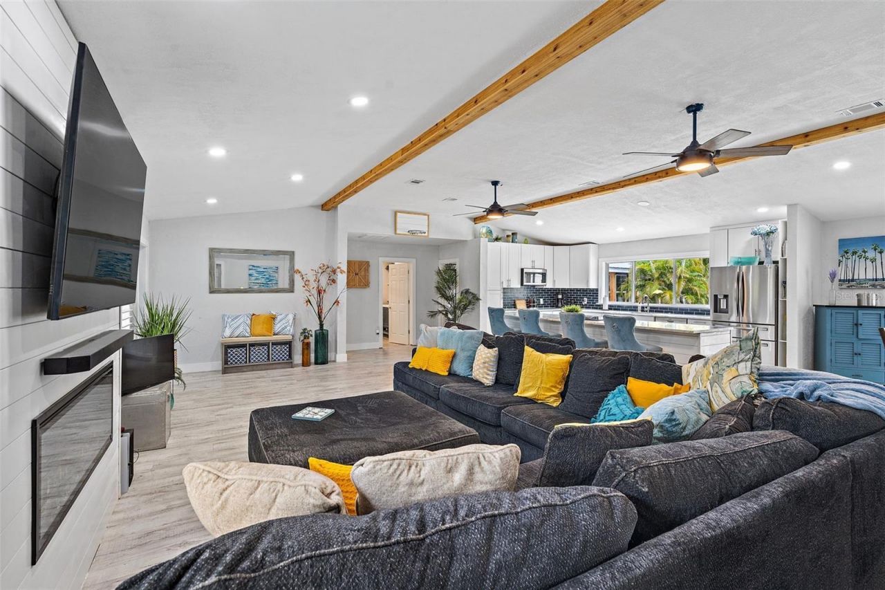 2820 Whitney Road, Clearwater, FL 33760 Photo