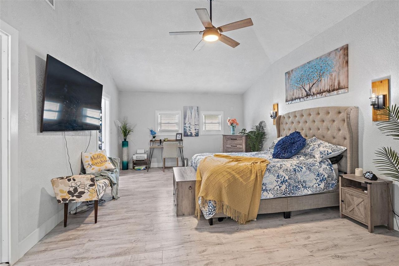 2820 Whitney Road, Clearwater, FL 33760 Photo