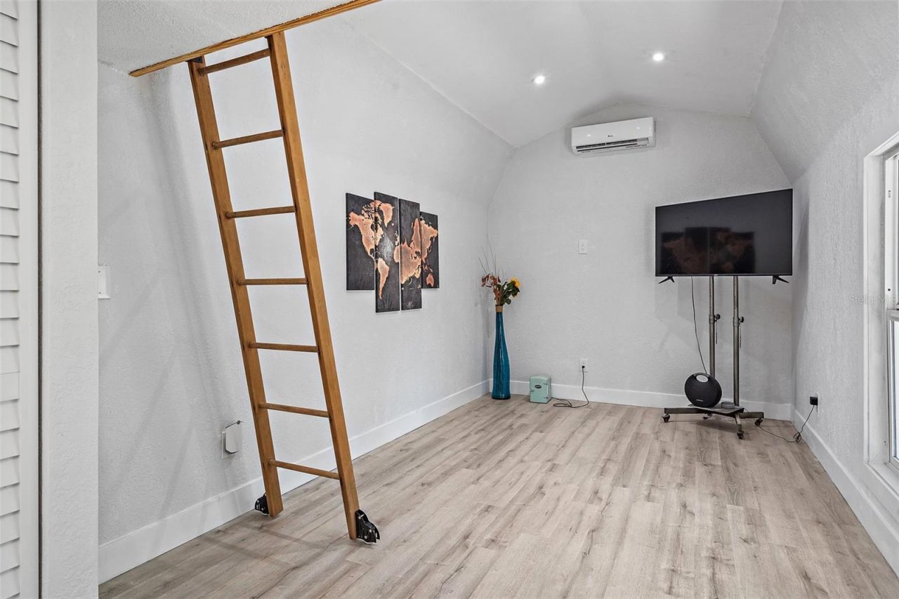 2820 Whitney Road, Clearwater, FL 33760 Photo