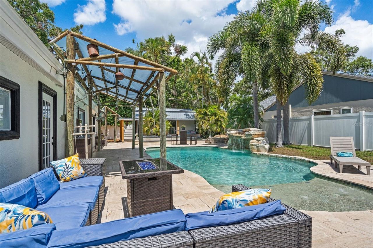 2820 Whitney Road, Clearwater, FL 33760 Photo