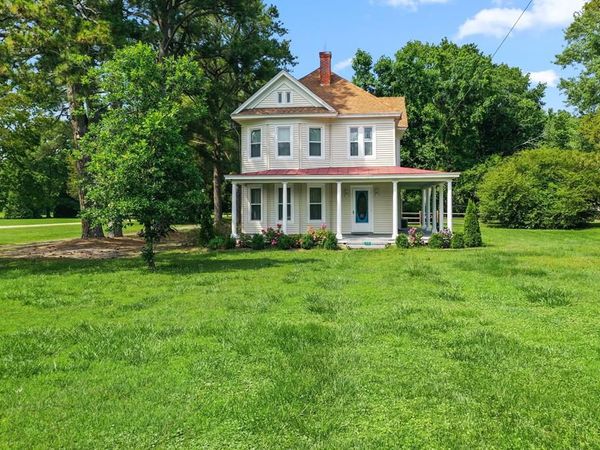 370 King Carter, IRVINGTON, VA 22480