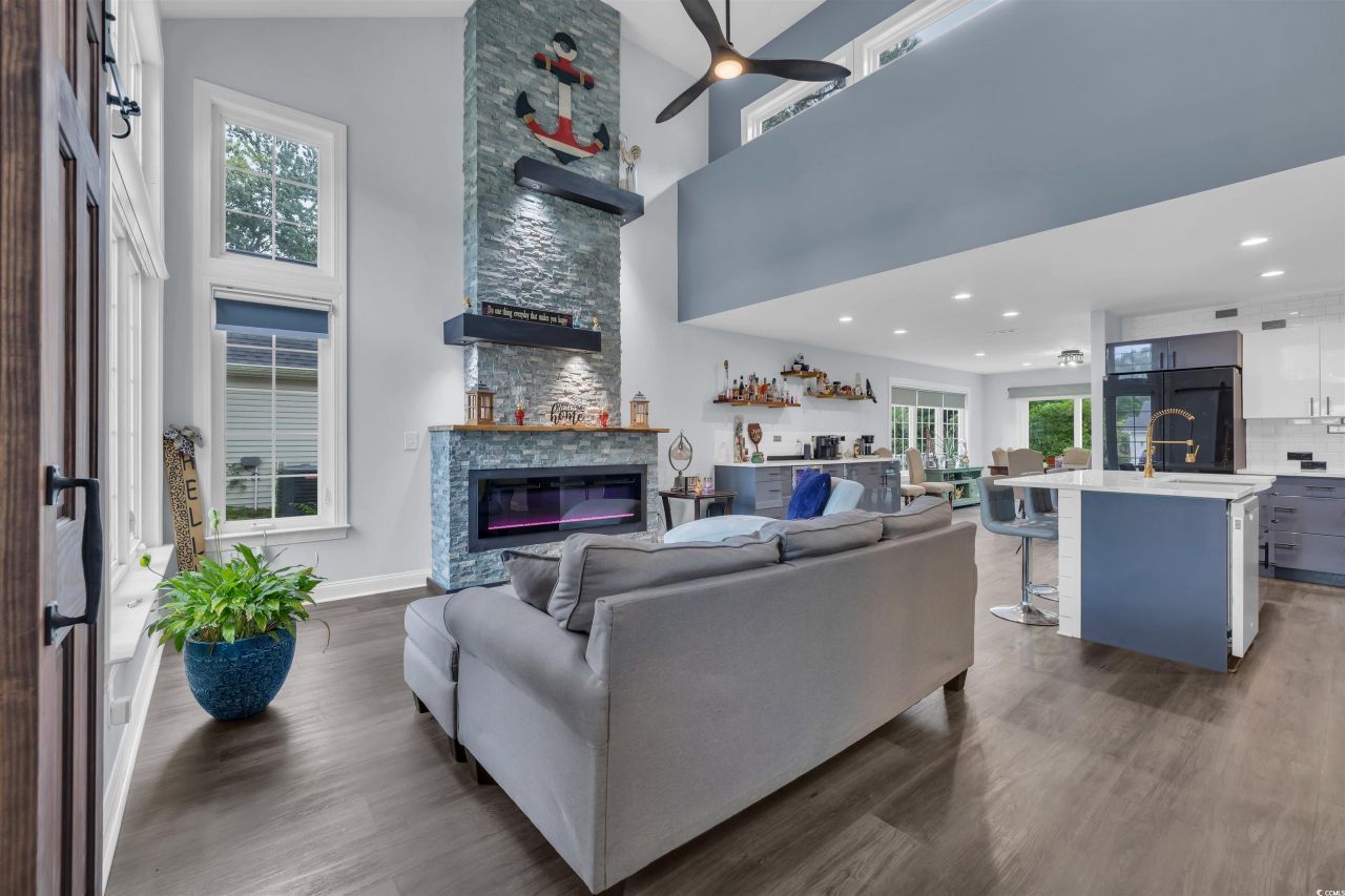 35 Easter Lilly Ct. Photo 2