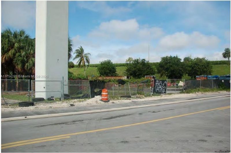 3632 NW 37 Avenue, Miami, FL 33142 Photo