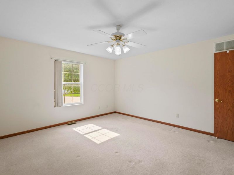 209 Greenbriar Lane, Dalton, OH 44618 Photo 13