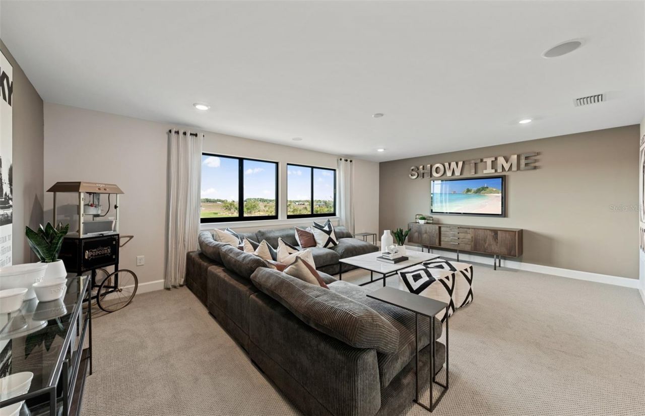 16427 Sapphire Point Drive, Lakewood Ranch, FL 34211 Photo