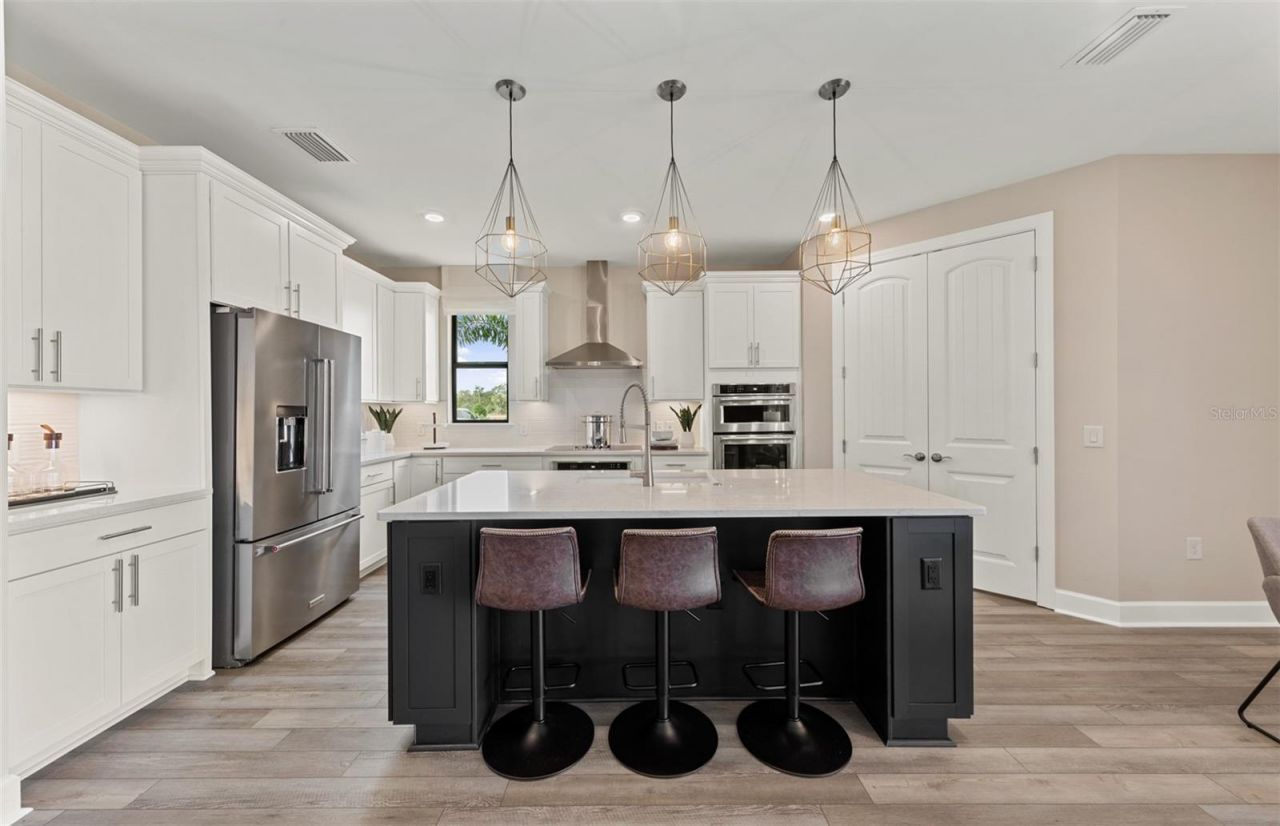 16427 Sapphire Point Drive, Lakewood Ranch, FL 34211 Photo