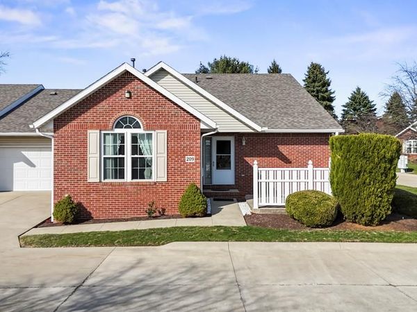 209 Greenbriar Lane, Dalton, OH 44618