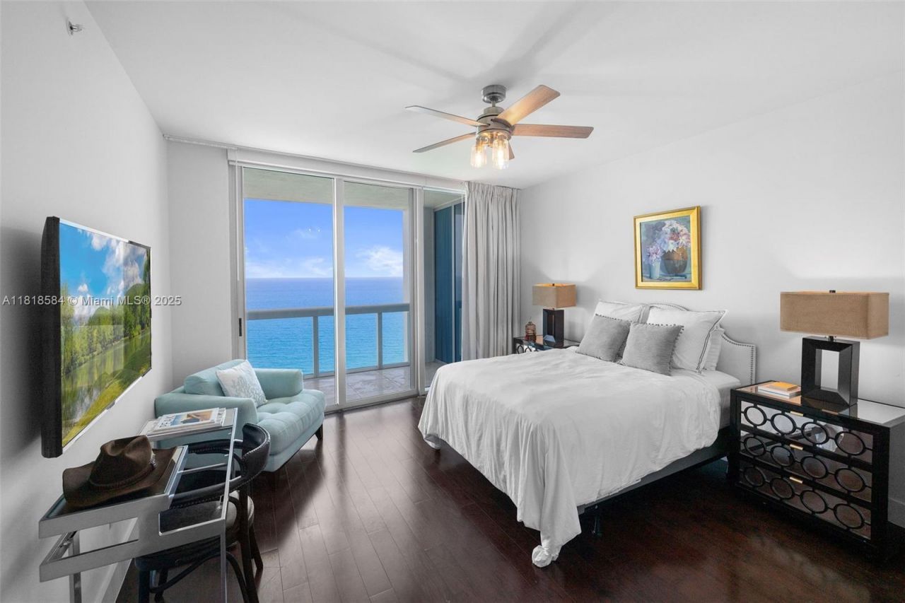 6899 Collins Ave, Unit 2707, Miami Beach, FL 33141 Photo
