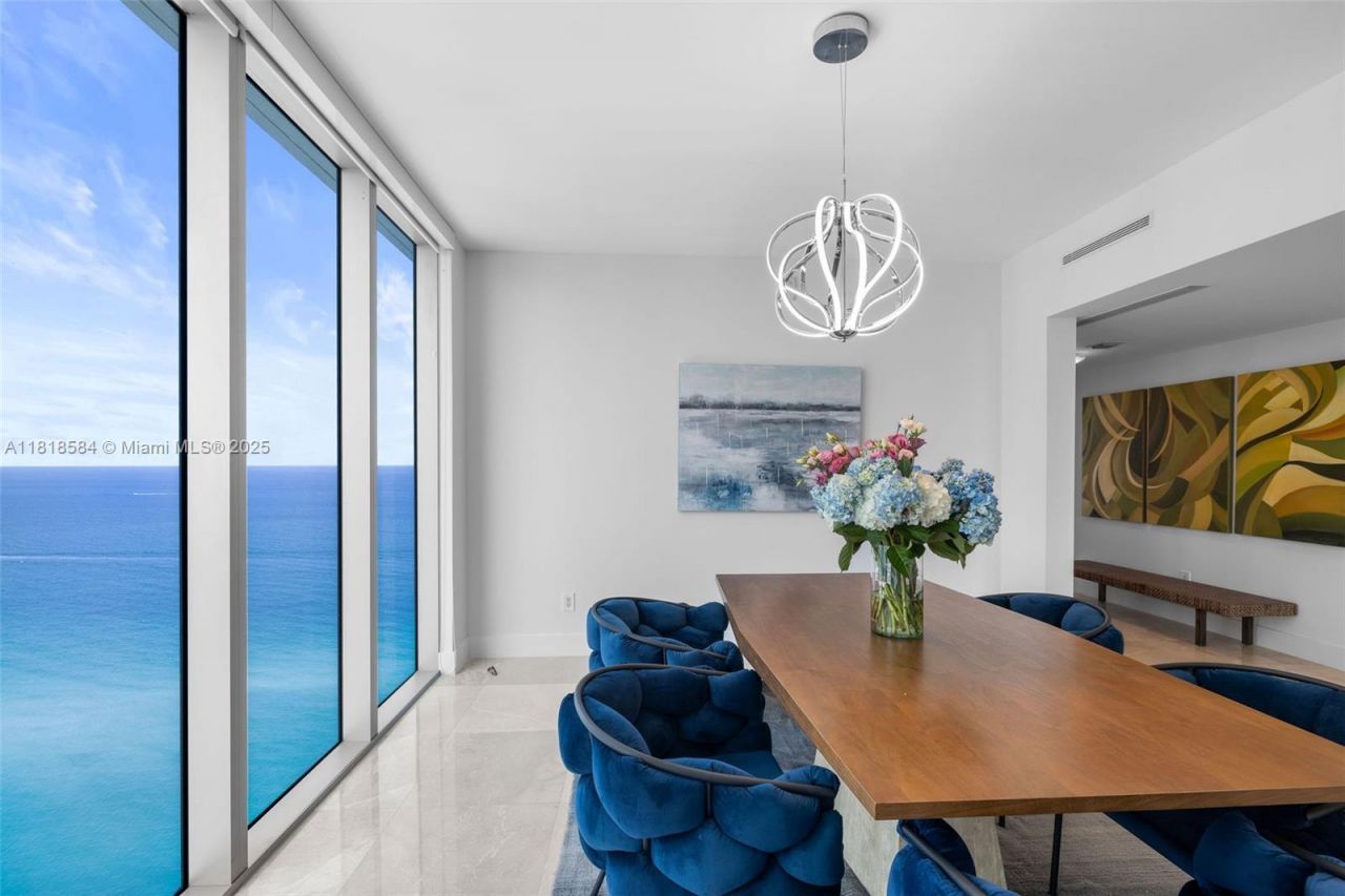 6899 Collins Ave, Unit 2707, Miami Beach, FL 33141 Photo