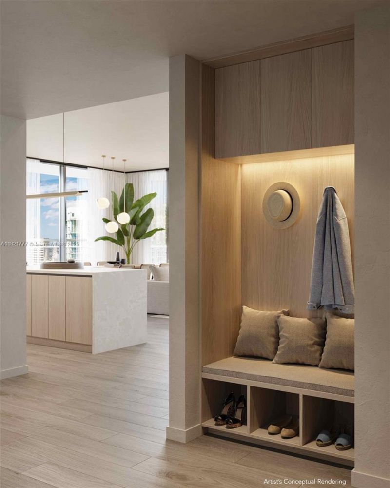 99 SW 7th St, Unit PH-4204, Miami, FL 33131 Photo