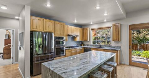 6831 Island Queen Court, Sparks, NV 89436 Photo