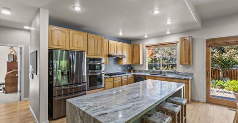 6831 Island Queen Court, Sparks, NV 89436 Photo